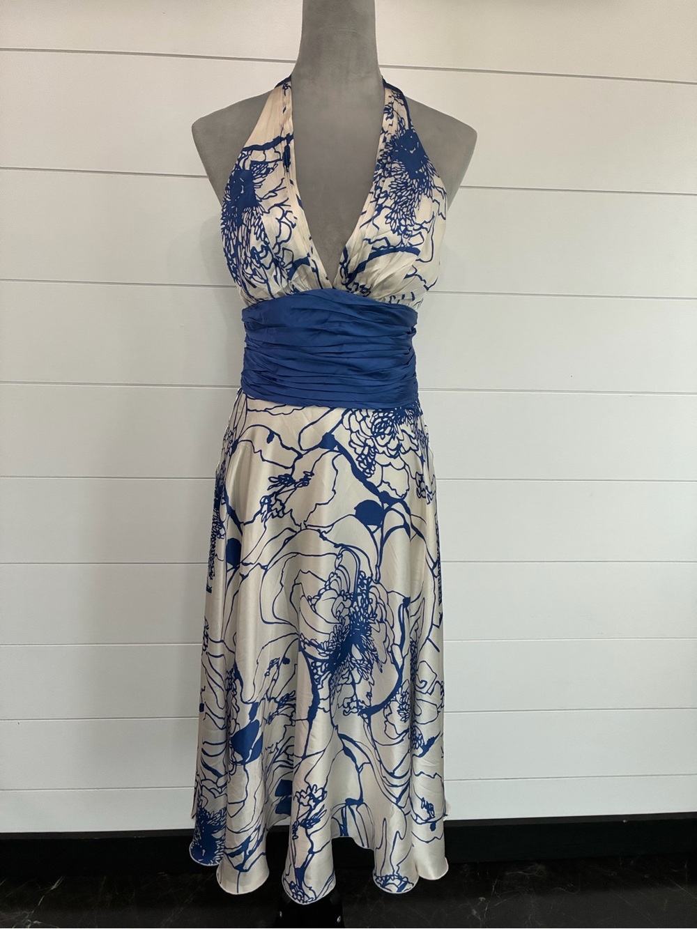 Issue New York Silk Halter Plunging Floral Marilyn Monroe Style Sz 0 NWT/0334